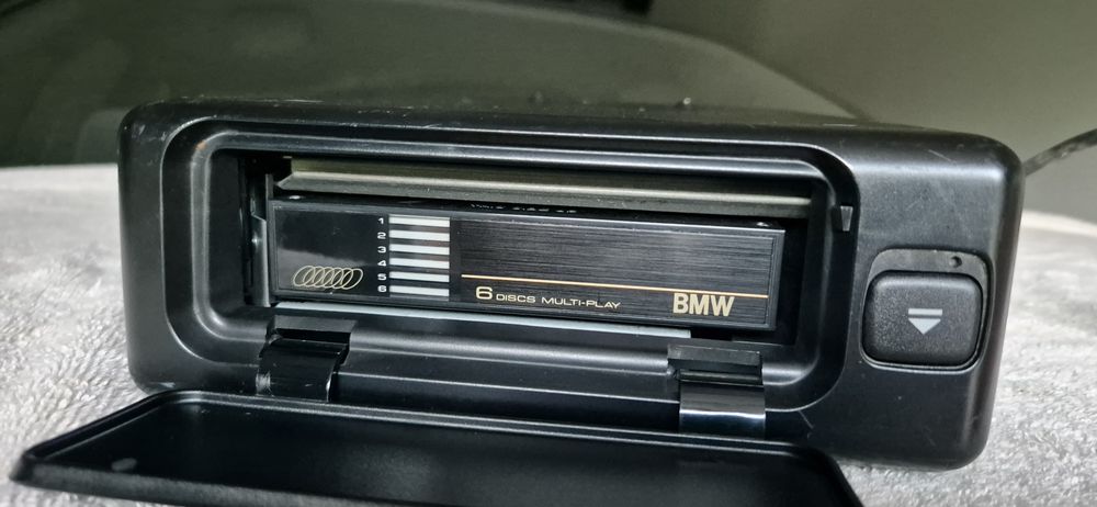 Zmieniarka 6 CD. BMW e34. e32