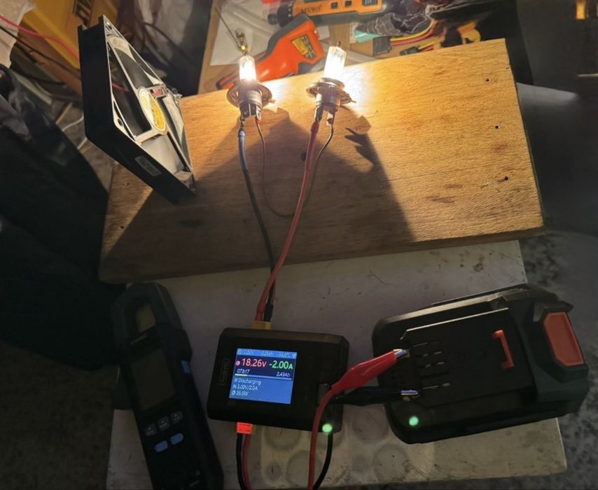 Зарядне toolkitrc m8p 600 Вт + блок живлення 480 Вт