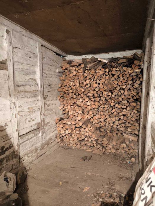 Продаж будинку з виходом до озера