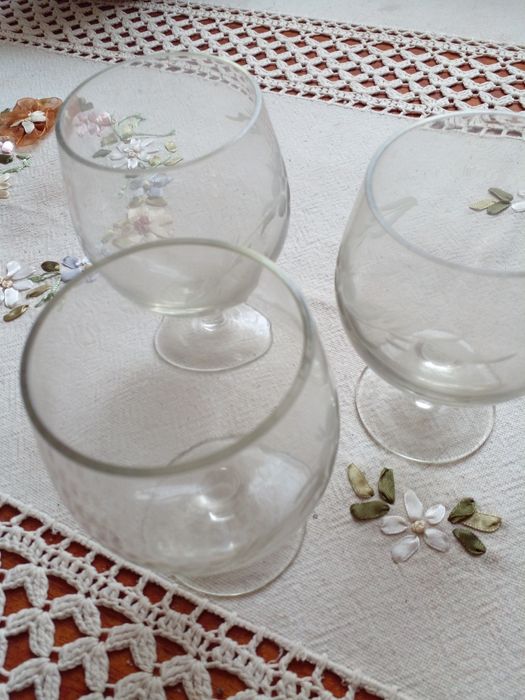 Келихи для вина.
