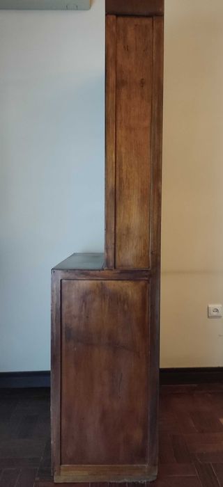 Estante modernista