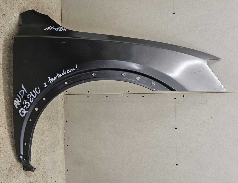 Audi Q-3 Q3 8U0 błotnik przód przedni prawy 11-13r.