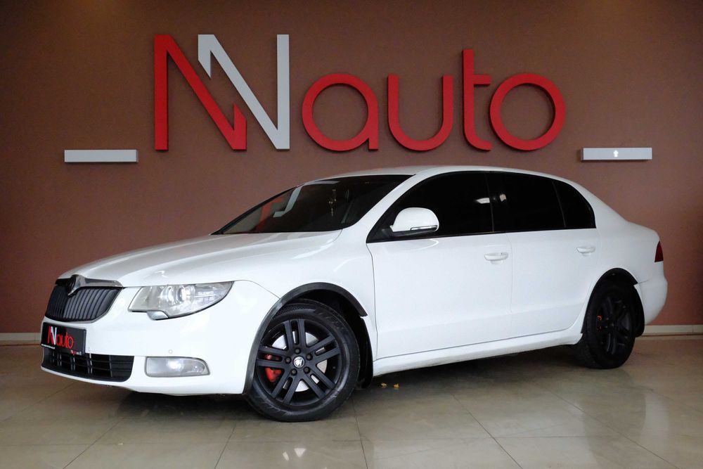Skoda Superb 2011