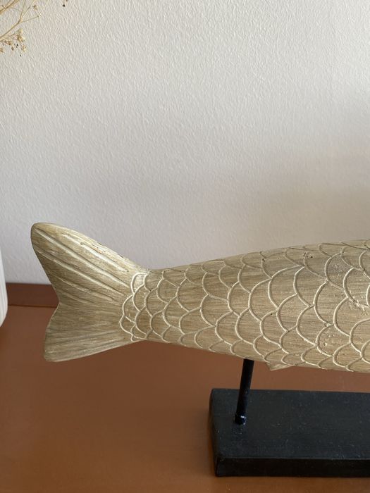 Peixe decorativo madeira