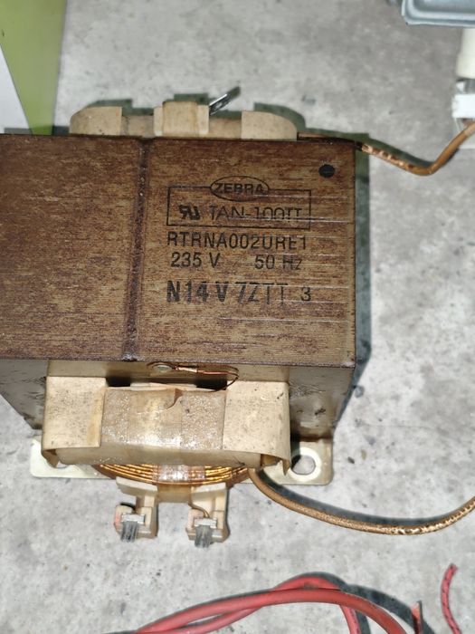 Запчастини до мікрохвильовки