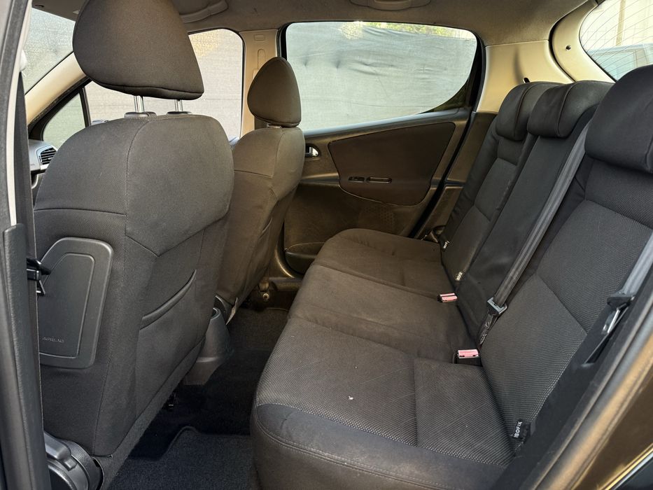 Peugeot 207 1.4 HDi 68cv ( Gasoleo ) 2007