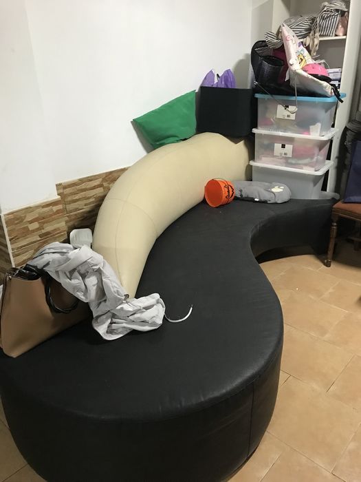 Sofa redondo com 2 cores