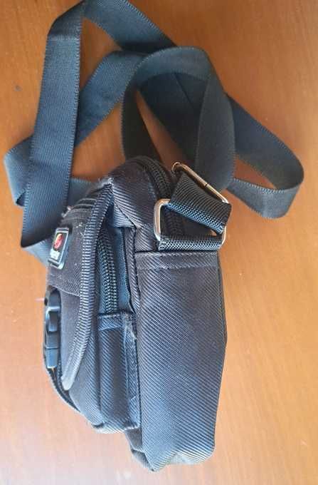 Bolsa de tiracolo pequena
