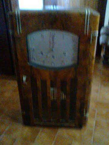 Relógio de parede (Reguladora)