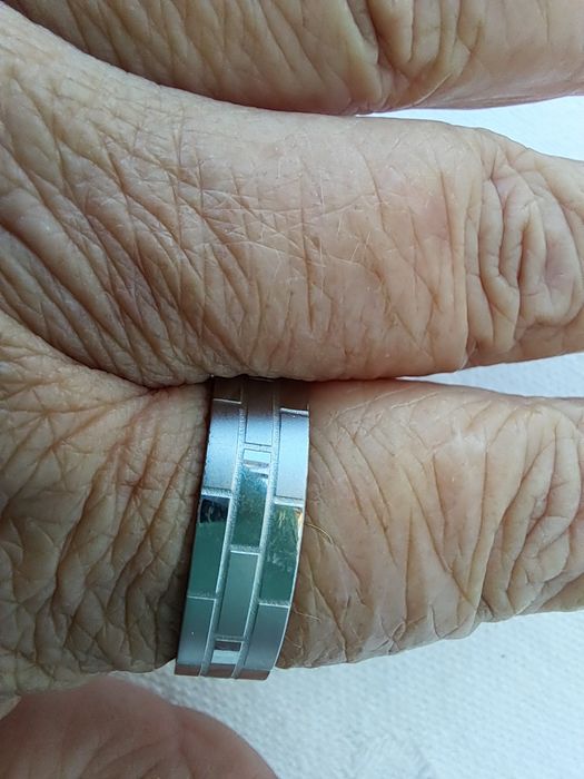 Anel Masculino NOVO Aço Cirúrgico Inox - Padrão "Tijolo" / Geométrico (Tamanho 28)