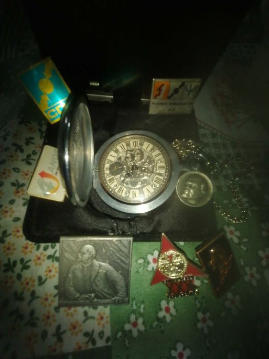 relogio de bolso automatico  50anos uniao sov, na II GUERRA