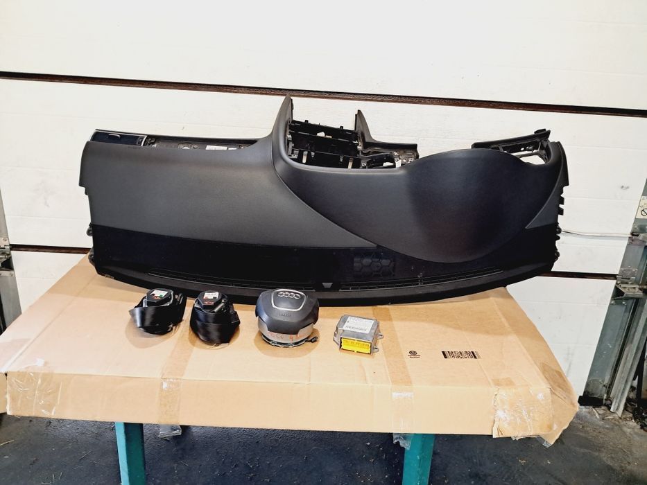 Audi a6 c6 Deska rozdzielcza kokpit pasy poduszki soul