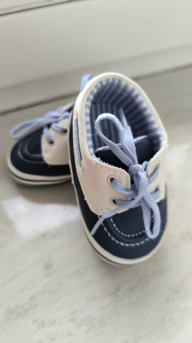 Buciki niemowlęce rozm 18-10,5cm