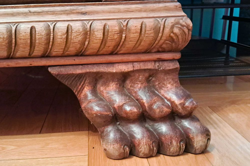 Monumentalny Komplet Gabinetowy – Lity Orzech, Antyk, Neorenesans