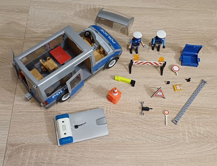 Playmobil 9236 samochód policyjny