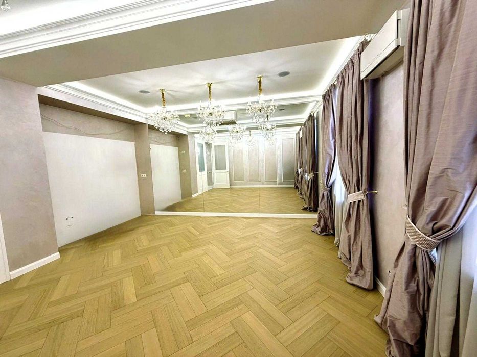 Продам 2-кімн. квартиру Центральный р-н, мікр-н Набережний Центр,  єВідновлення  сертифікат AK