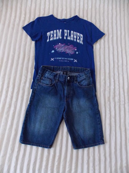 Джинсовые шорты и футболка