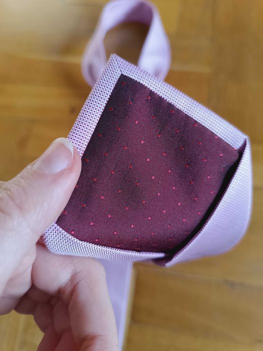 Różowy stylowy krawat