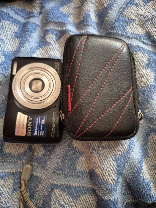 Фотоапарат Sony cyber shot 14.1 mp