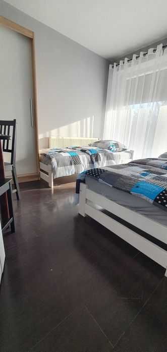 Pokoje do wynajęcia w Buku