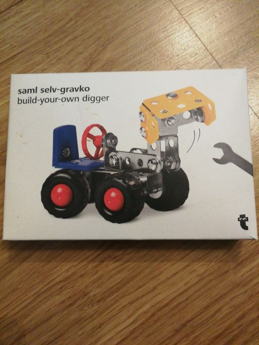 Zabawka samochód  do samodzielnego montażu