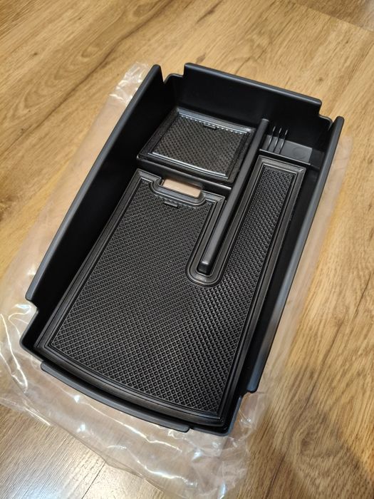 Podłokietnik wkładka półka schowek Volkswagen Passat B6 B7 CC