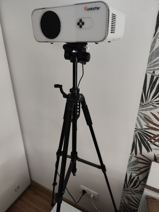 Projektor Hunkstar