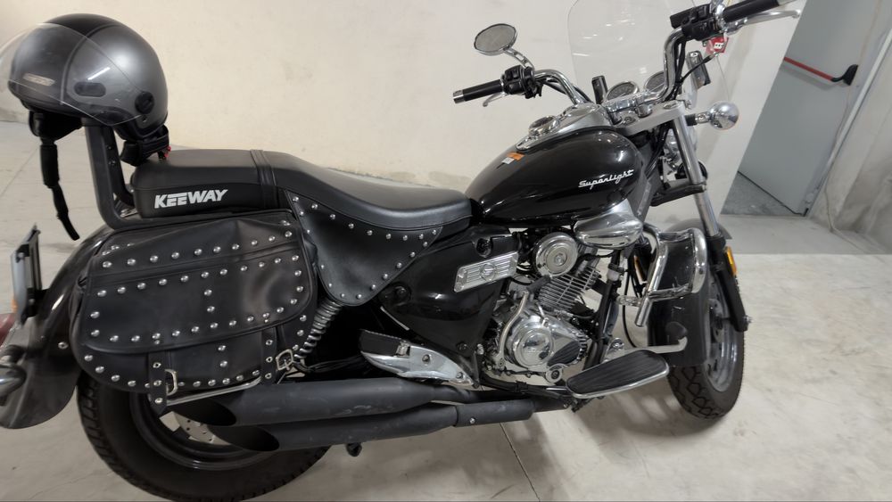 Vendo keeway superlight como nova