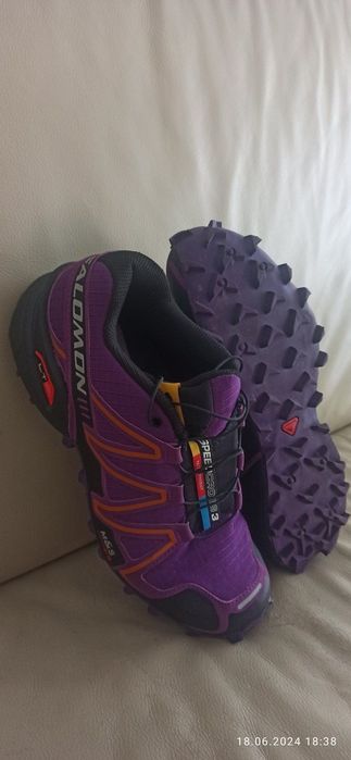 Продам SALOMON .