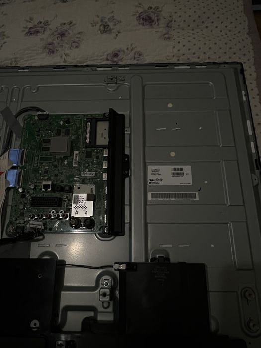 Телевизор lg 42 (запчести,донор)