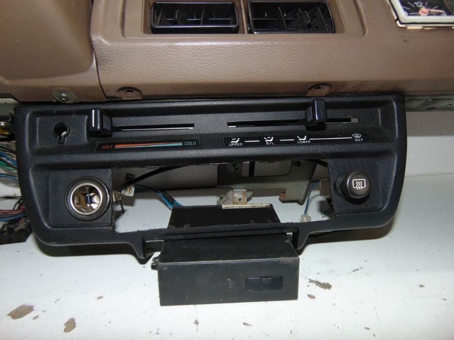 Subaru 700 tablier " nova de stock antigo