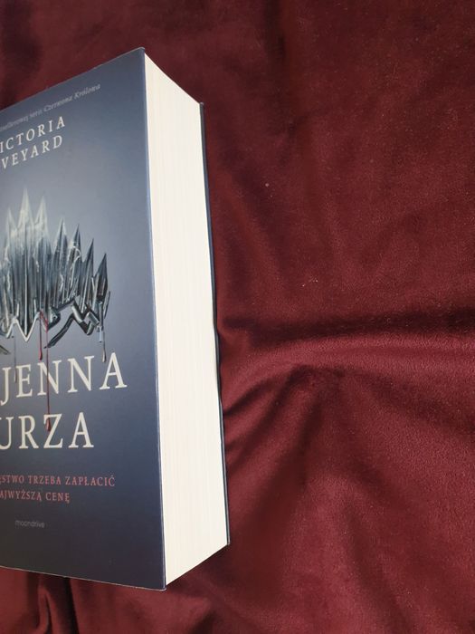 Wojenna burza .Victoria Aveyard