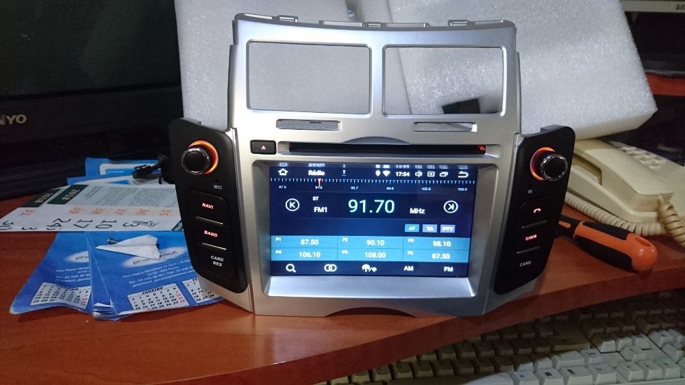 Auto-rádio 2 din android 14 p/ Toyota Yaris 2005 a 2011