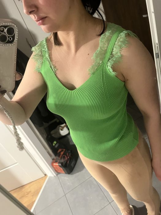 Top ramiączka koronkowe zielony dzianina prążek prążkowana