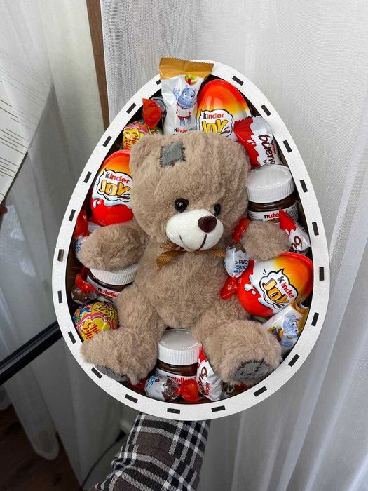 Подарунковий бокс солодощів для мами, жінки, подруги на будь-яке свято