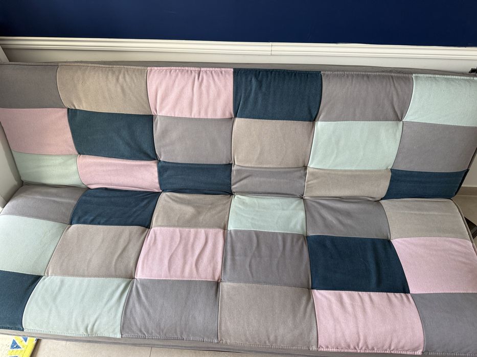 Sofá cama pouco usado