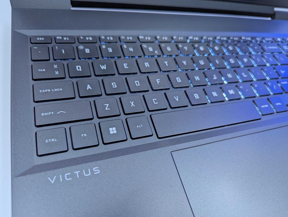 LAPTOP GAMINGOWY HP Victus 16 cali RTX 3060 R7-5800H 144hz