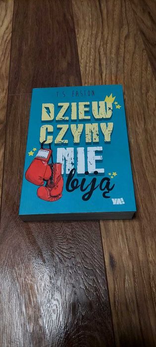 "Dziewczyny nie biją" E.S. Easton