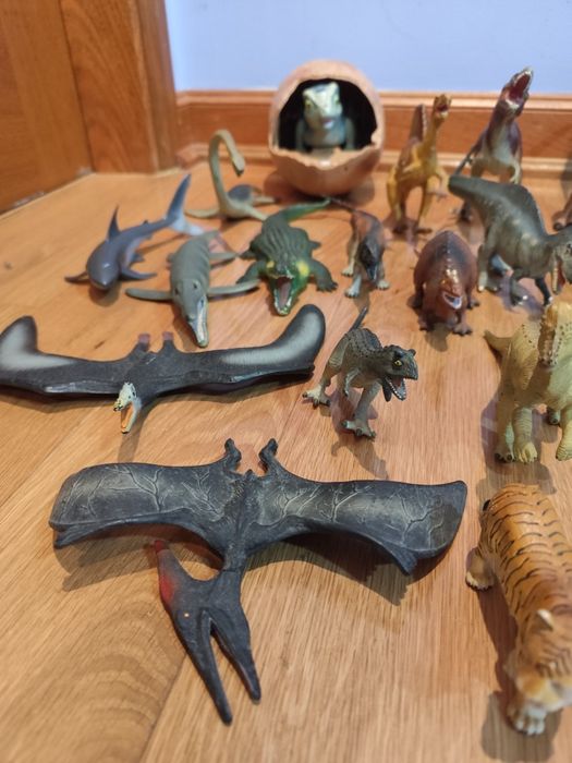 Coleção dinaussauros e animais
