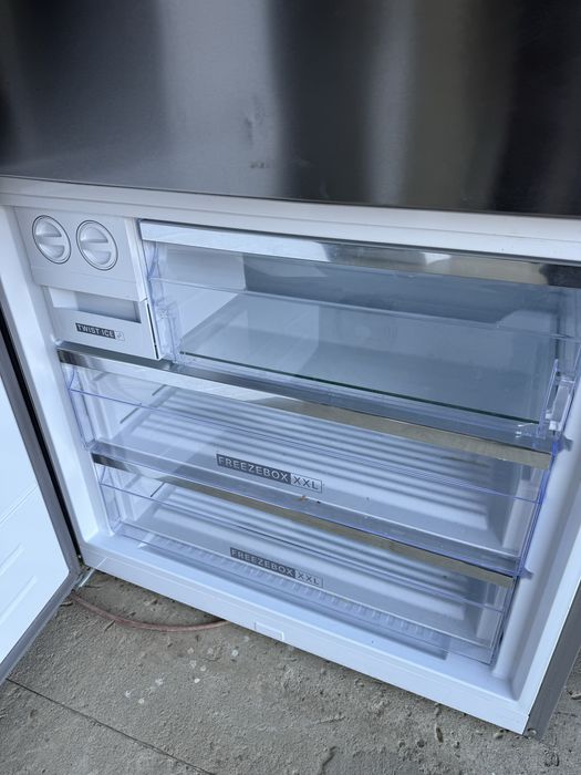 Холодильник Whirpool