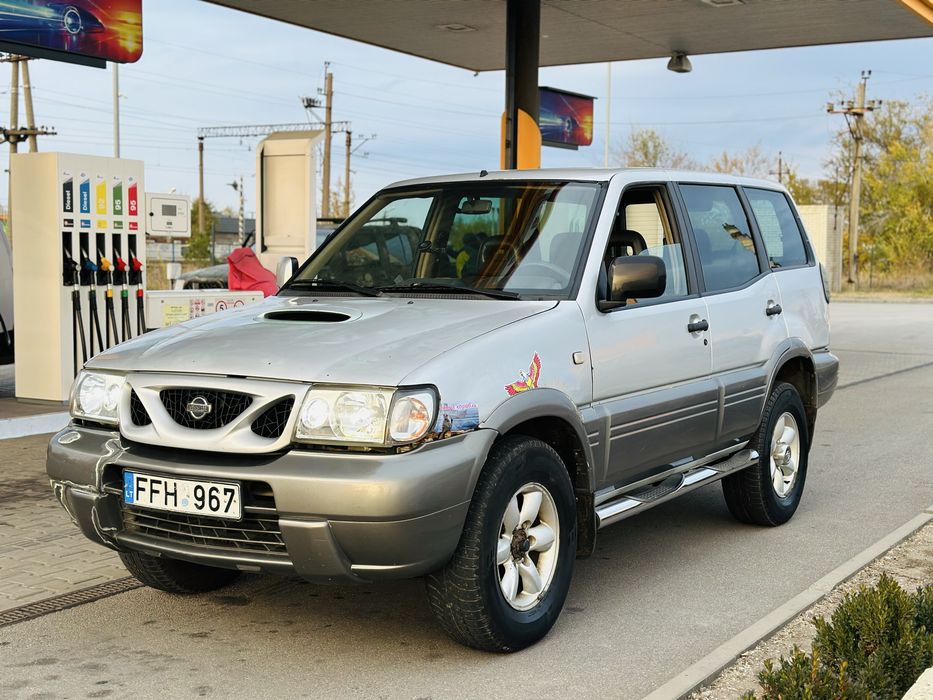 Продам Nissan Terrano 2.7 Dizel 4х4 в хорошем состоянии