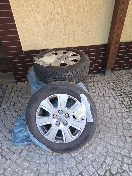 Felgi z nowymi oponami zimowymi Audi