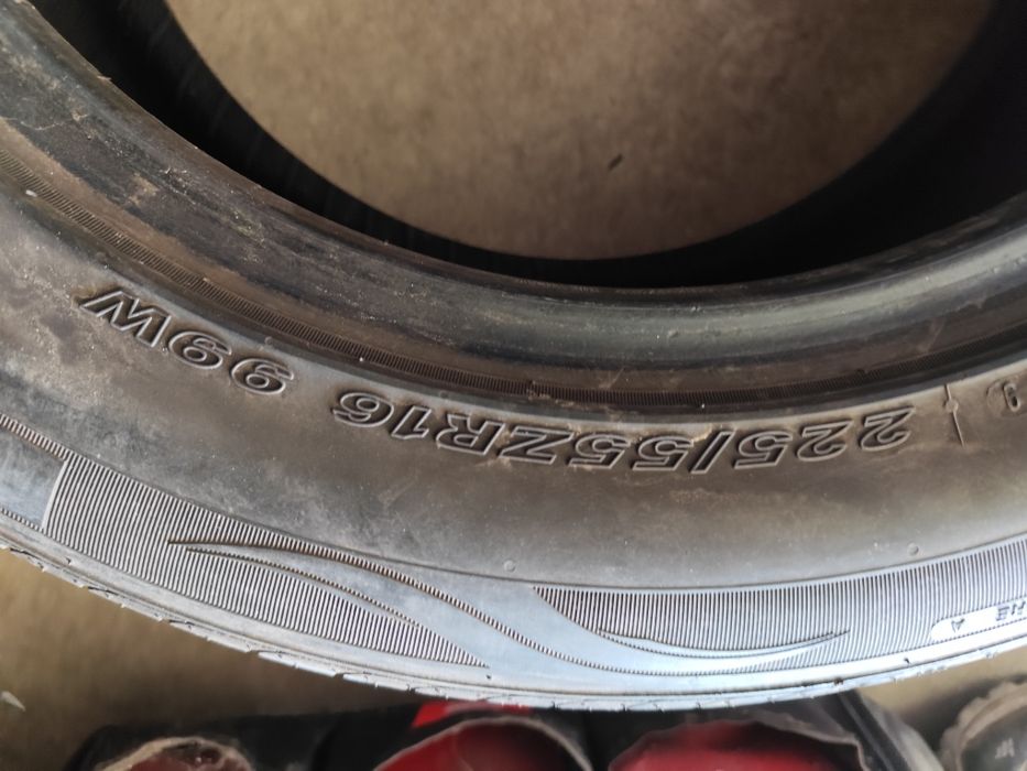 Pneus 225/55r16 Nexen 75% piso