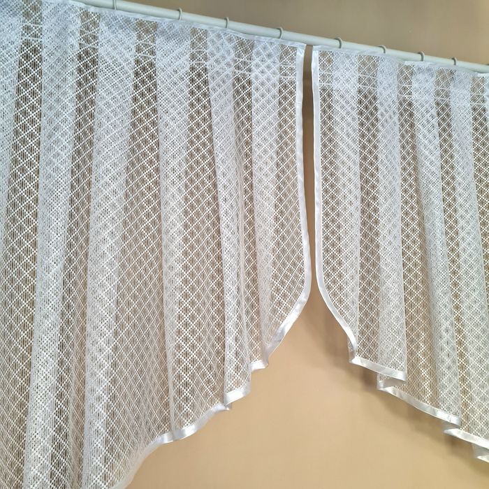 Firana biała układana- 180cm