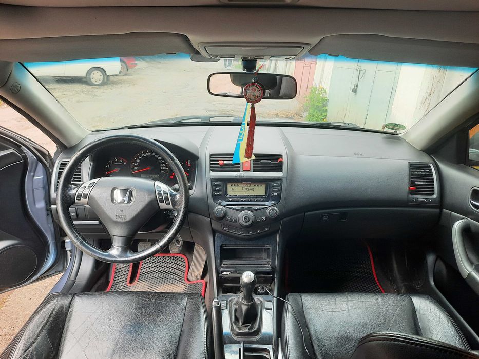 Продам Honda Accord Хонда Акорд 2004 дизель седан