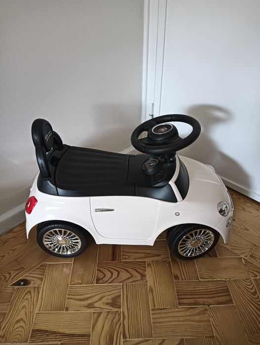 Carro criança Fiat