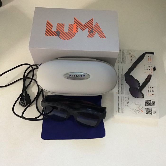 Віртуальні окуляри VITURE Luma Pro XR Glasses Не робочі!