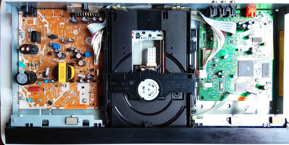 DVD плеер Pioneer.