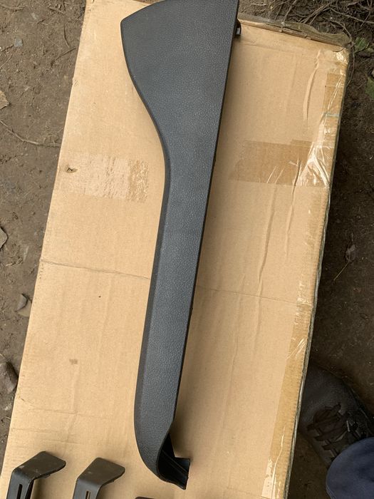 Обшивка салазок Сидіння BMW БМВ Е36/46/39 ф10 планка сидушок