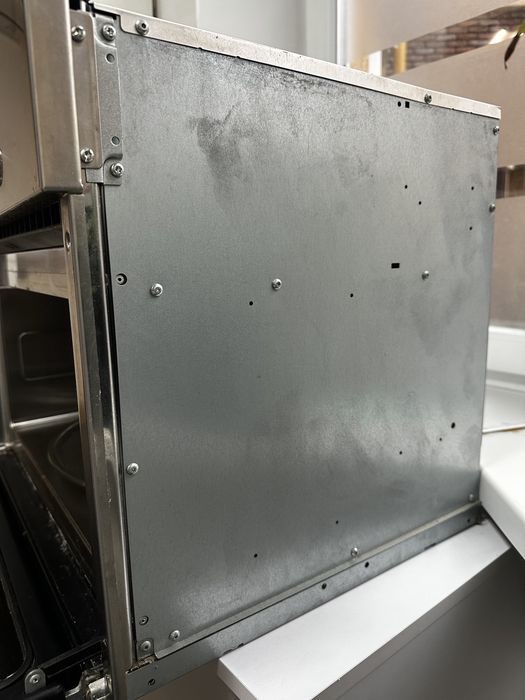 Вбудована мікрохвильовка Whirlpool AMW 535/IX 40л (гриль + конвекція + пар) — ідеальний стан!